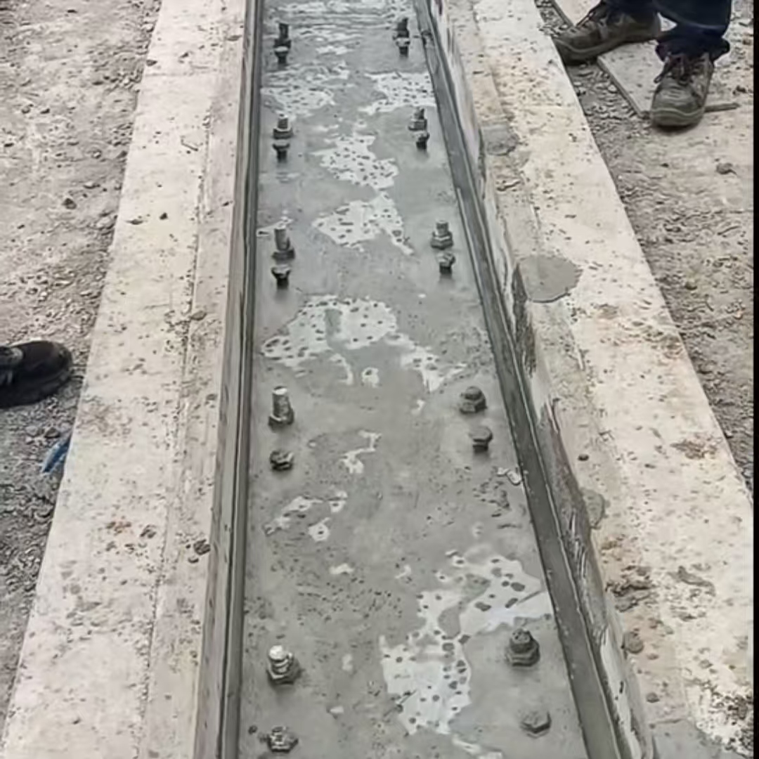娄烦港口码头起重机龙门吊重型机械设备稳固用早强快凝轨道胶泥
